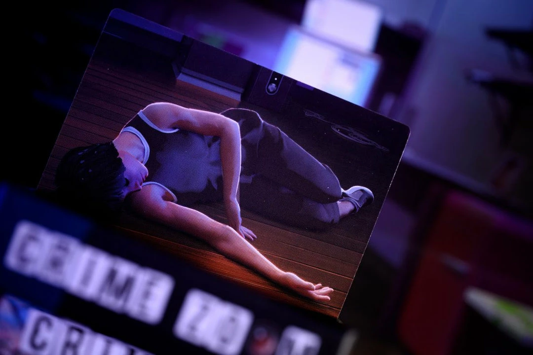 Hot Sale β¨ Lucky Duck Games Card Games Crime Zoom Bird Of Ill Omen π 4 Lucky Duck Games Card Games Crime Zoom Bird Of Ill Omen